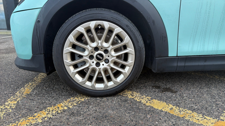 MINI Cooper 2.0 S Exclusive 3dr Auto Petrol Hatchback